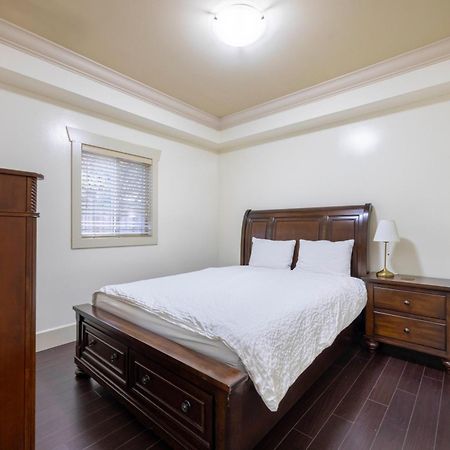 Francis Home Hotel 福来顺家庭宾馆 Richmond Luaran gambar